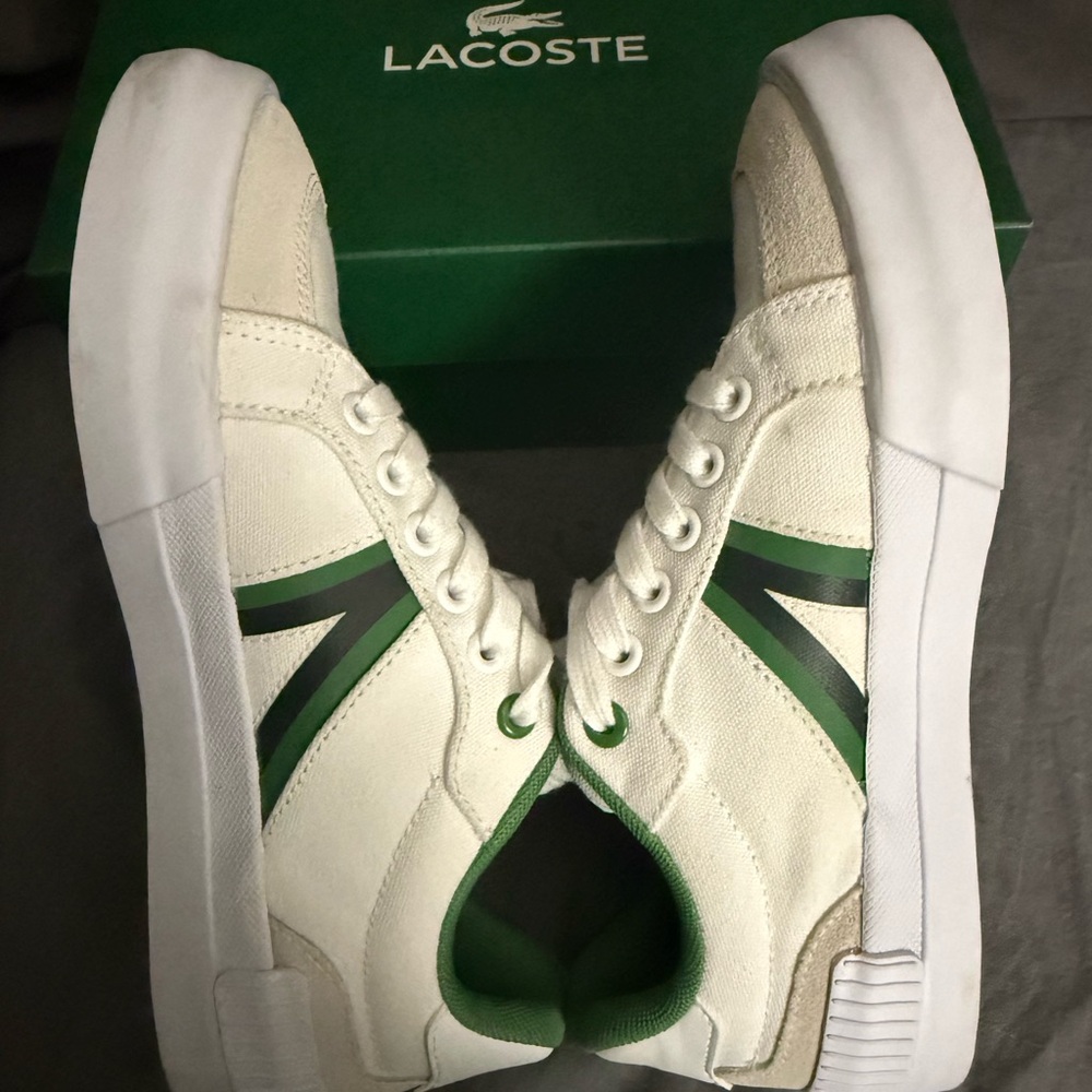 Hardly worn Lacoste Sneakers - Picture 4 of 9